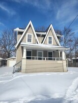 87 Brighton Dr in Akron, OH - Building Photo