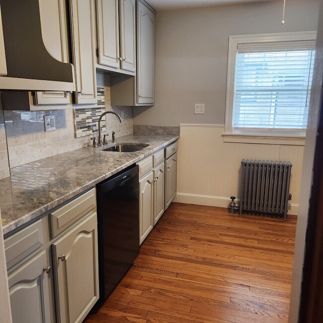 property at 5 Liscomb St