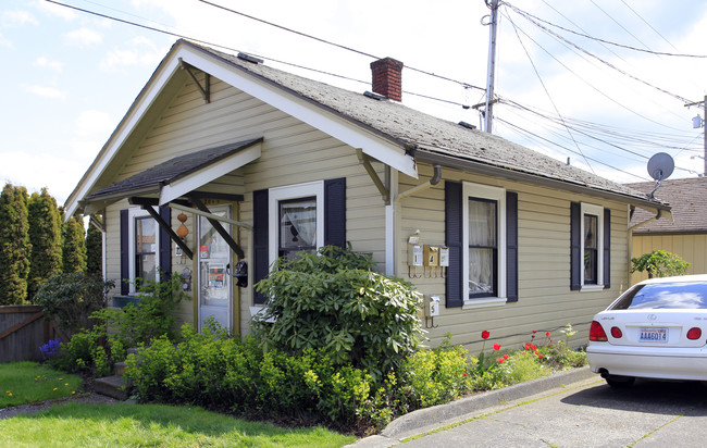 2601 Lombard in Everett, WA - Foto de edificio - Building Photo