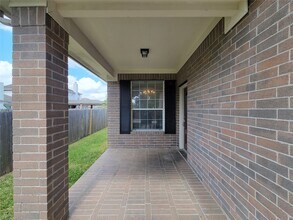 9311 Melvin Oaks Dr in Houston, TX - Building Photo - Building Photo