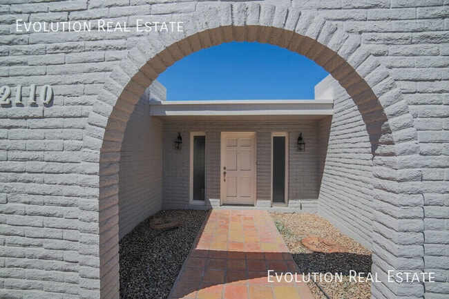 2110 S Shannon Dr in Tempe, AZ - Building Photo - Building Photo