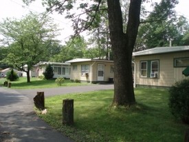 Shine Hill Rd Apartments