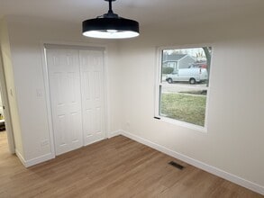 410 Healy Ave in Romeoville, IL - Building Photo - Building Photo