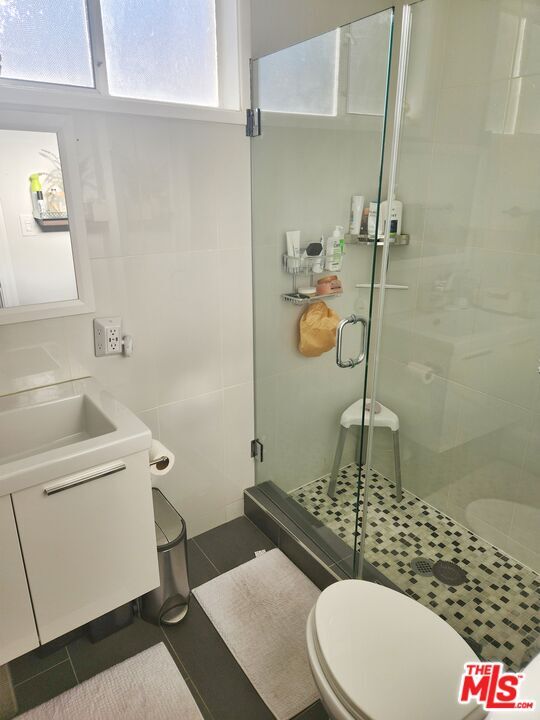 138 San Vicente Blvd in Santa Monica, CA - Building Photo - Building Photo