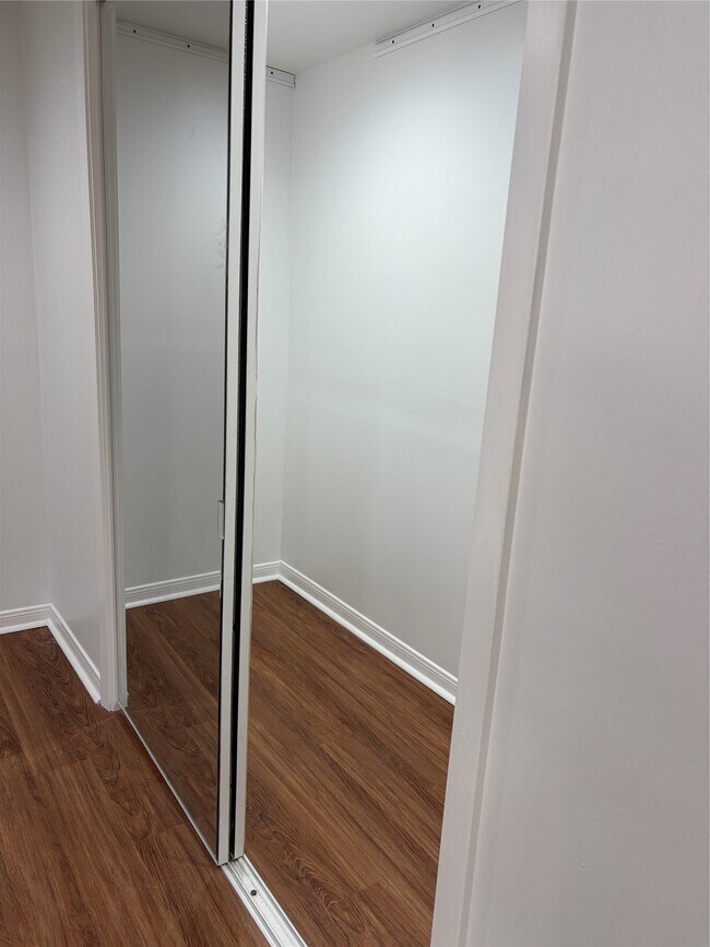 property at 1719 Dunlavy St