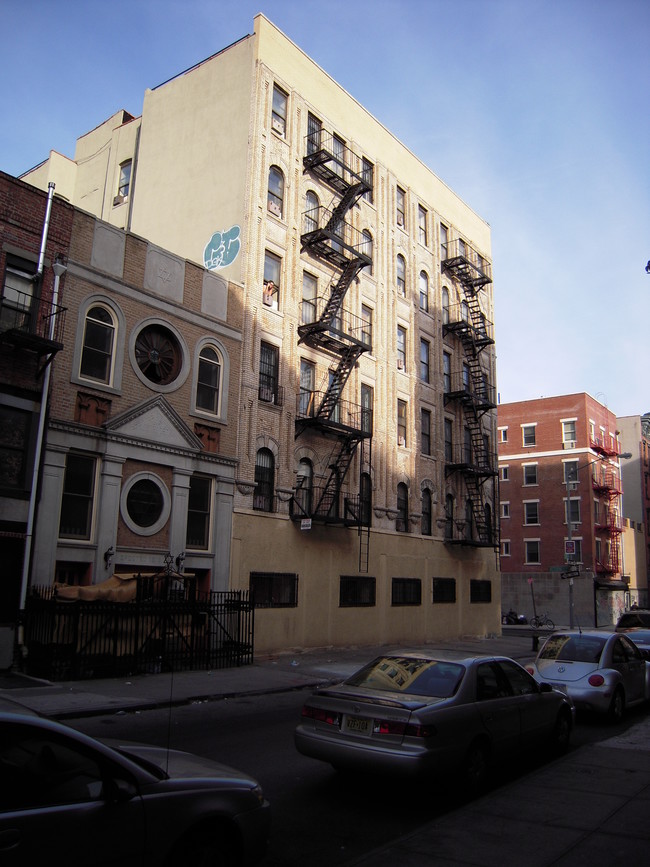 182-184 Stanton St in New York, NY - Foto de edificio - Building Photo