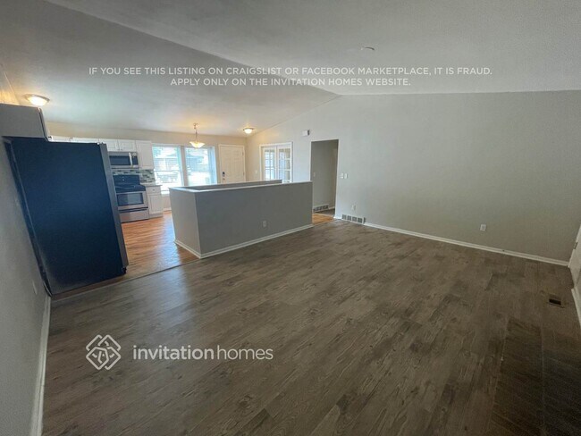 12448 Bellaire St in Thornton, CO - Building Photo - Building Photo