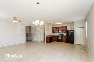 4330 Sun Center Rd in Mulberry, FL - Building Photo - Building Photo