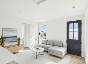 1447 Olive Ave in Vista, CA - Building Photo - Building Photo