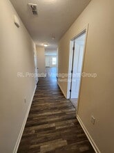 37 Parkview Ave in Commercial Point, OH - Building Photo - Building Photo