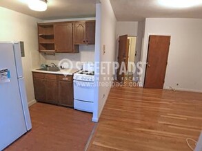 1315 Commonwealth Ave in Boston, MA - Building Photo - Building Photo