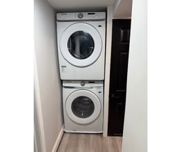 3831 Derby Manor Dr in Baltimore, MD - Foto de edificio - Building Photo