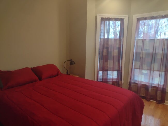 49 S Main St, Unit Cozy 2 Bedroom