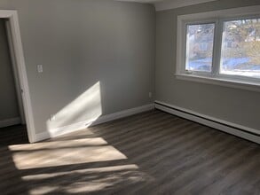 194 Allen St E in Waterloo, ON - Building Photo - Building Photo