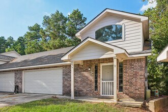 100 Westpark Dr in Conroe, TX - Foto de edificio - Building Photo