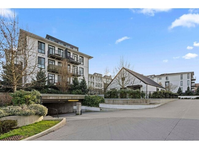 property at 14968-101 101a Ave