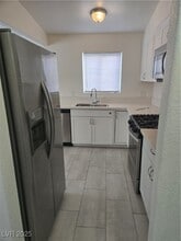 1280 Blankenship Ave in Las Vegas, NV - Building Photo - Building Photo