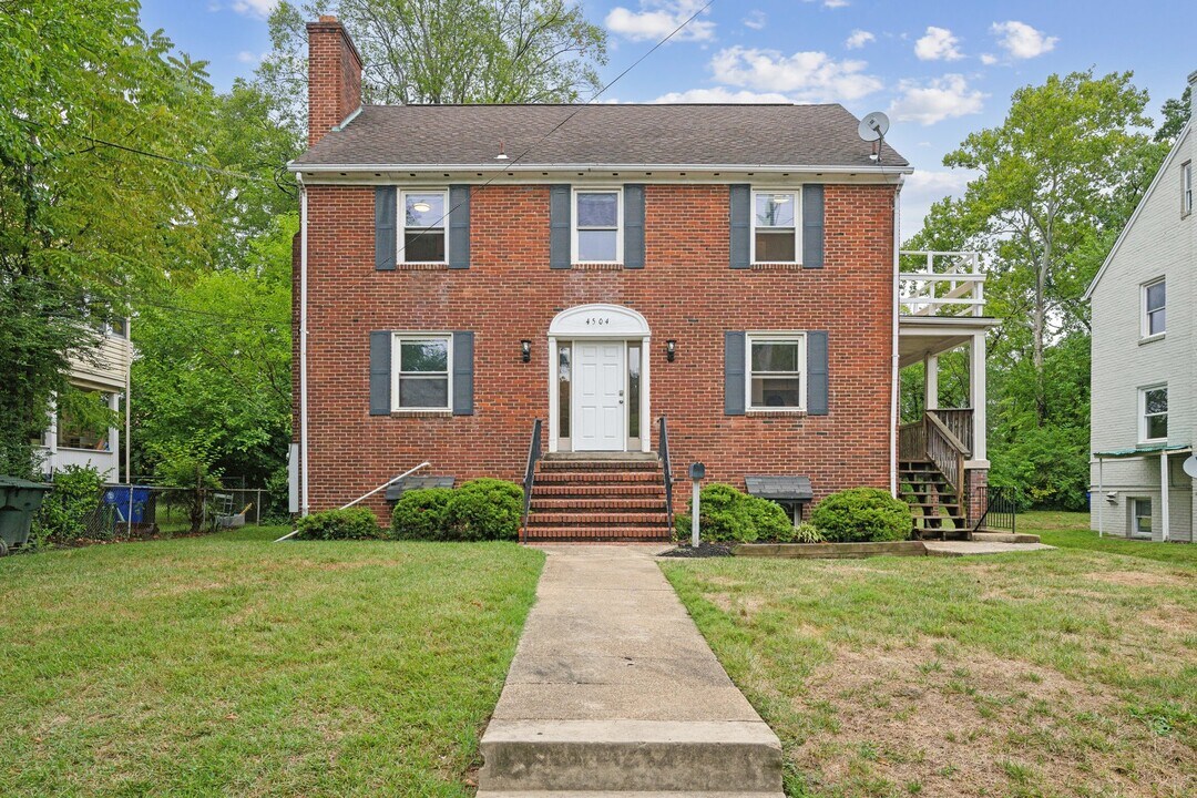 4504 Guilford Rd in College Park, MD - Building Photo