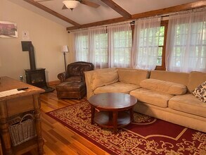 255 Mountain View Dr in Pocono Lake, PA - Building Photo - Building Photo