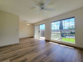 94-1450-1450 Kulewa Loop in Waipahu, HI - Building Photo