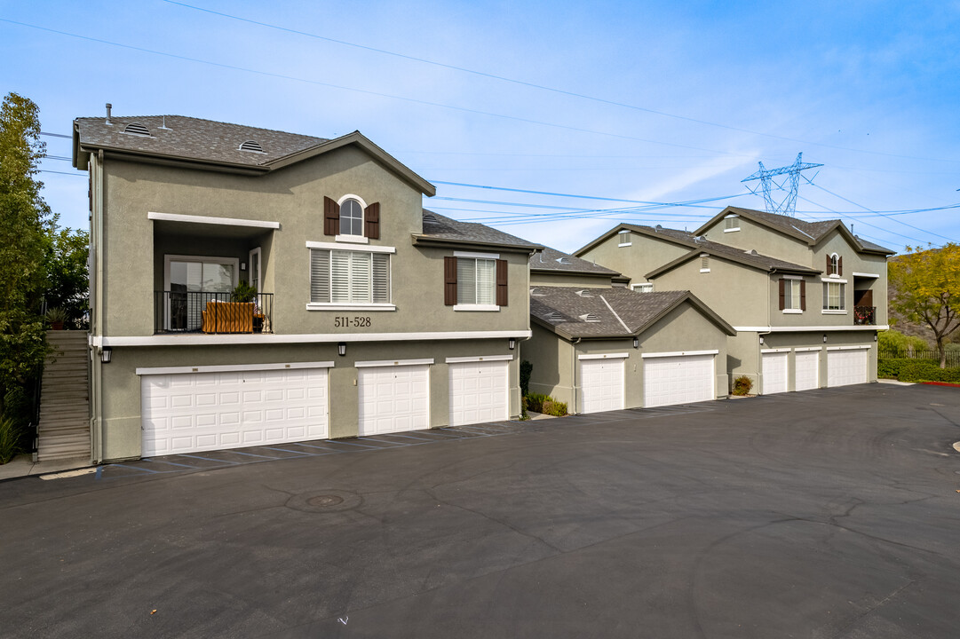 Bordeaux Condos in Santa Clarita, CA - Building Photo