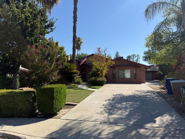 property at 3800 Casey Ct