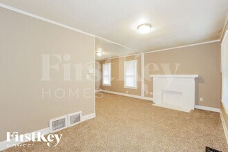6220 Tracy Ave in Kansas City, MO - Building Photo - Building Photo