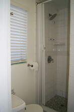 820 E Alhambra Ave in Fresno, CA - Building Photo - Building Photo