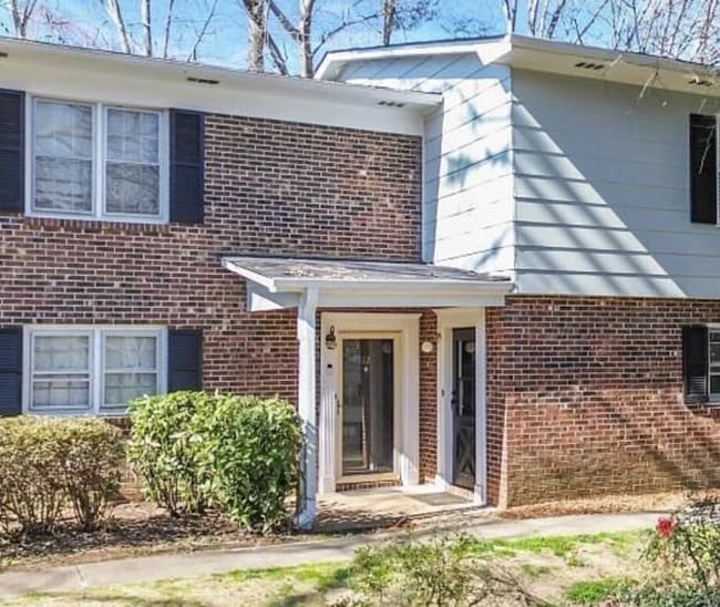 12 Summercreek Dr