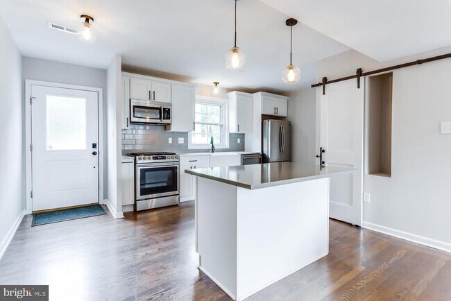 20 Kennedy St in Alexandria, VA - Building Photo - Building Photo