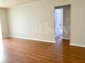 6863 Foxbend Ct in Florissant, MO - Building Photo - Building Photo