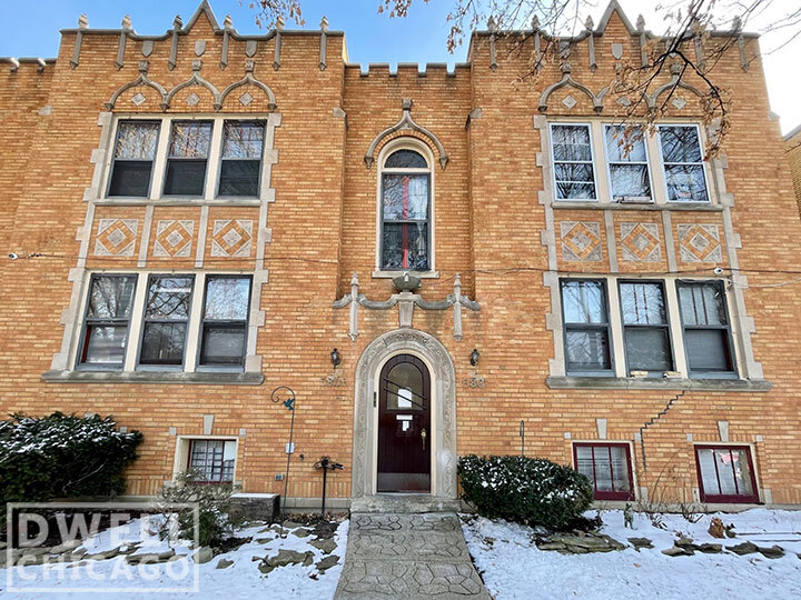 5805 N Richmond St in Chicago, IL - Building Photo