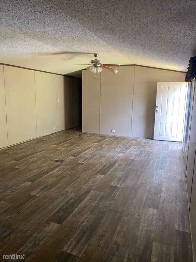 3205 Sylvester Rd photo'
