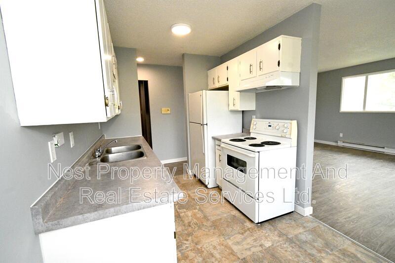 1744 Spruce St in Prince George, BC - Building Photo