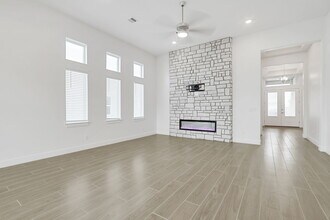 12929 Powick Dr in El Paso, TX - Foto de edificio - Building Photo