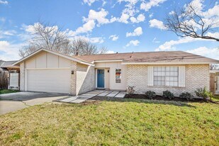 1611 W Mesa Park Dr in Round Rock, TX - Building Photo