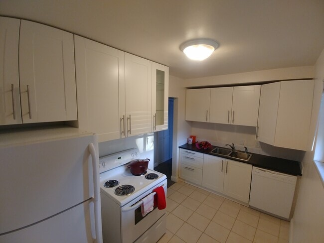 2544 S Park St, Unit Lower in Salt Lake City, UT - Building Photo - Building Photo