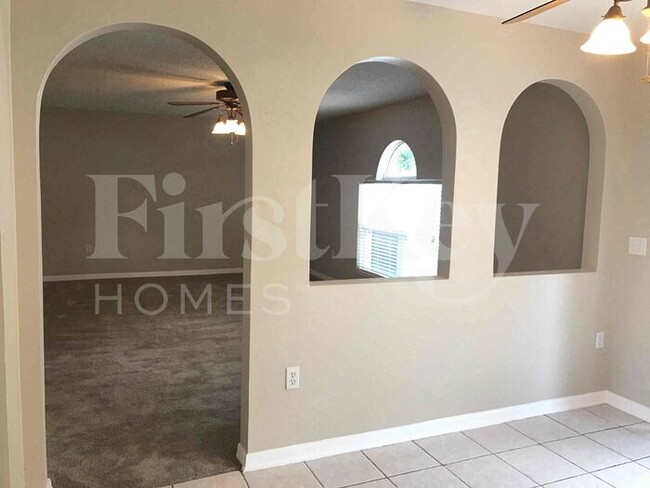 6430 Gondola Dr in Riverview, FL - Building Photo - Building Photo