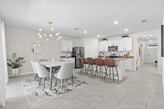 5374 Pine Lilly Dr in St. Cloud, FL - Building Photo - Building Photo