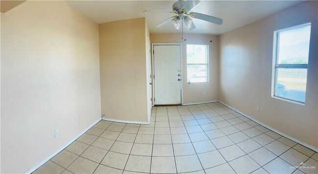 6710 S Trail Dr in Edinburg, TX - Building Photo - Building Photo