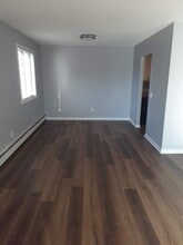 10 Bullocks Point Ave in East Providence, RI - Building Photo - Building Photo