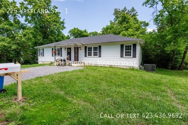225 Vreeland St in Red Bank, TN - Building Photo - Building Photo
