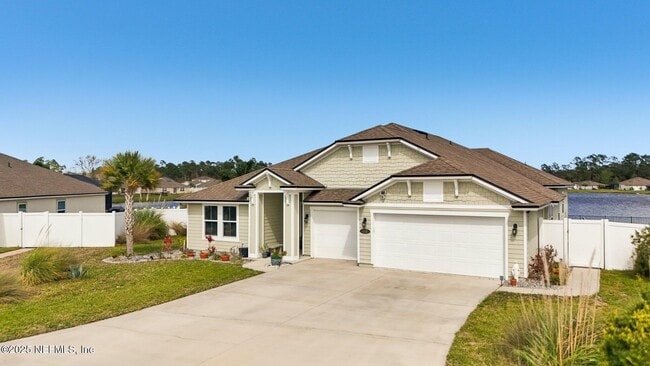 property at 443 Sweet Mango Trl