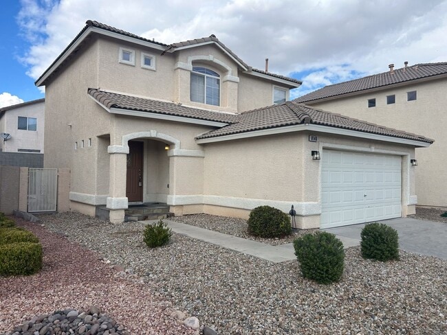 8140 W Festuca Way in Las Vegas, NV - Building Photo - Building Photo