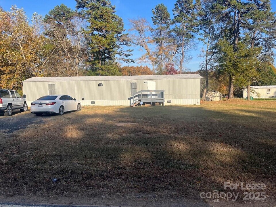 179 Overcash Rd in Troutman, NC - Building Photo