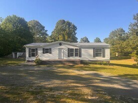 190 Fenton Rd in Arab, AL - Building Photo