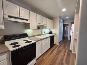 56856 Enterprise Dr in Sunriver, OR - Building Photo - Building Photo