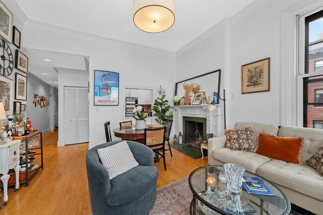 282 Commonwealth Ave, Unit 309 in Boston, MA - Building Photo - Building Photo