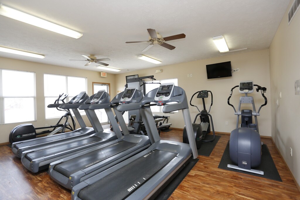 Wingover Luxury Apartments and Townhomes in Bloomington, IL