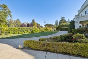 715 Brewer Dr in Hillsborough, CA - Building Photo